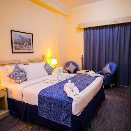 Green House Hotel Suites & Apartment-3